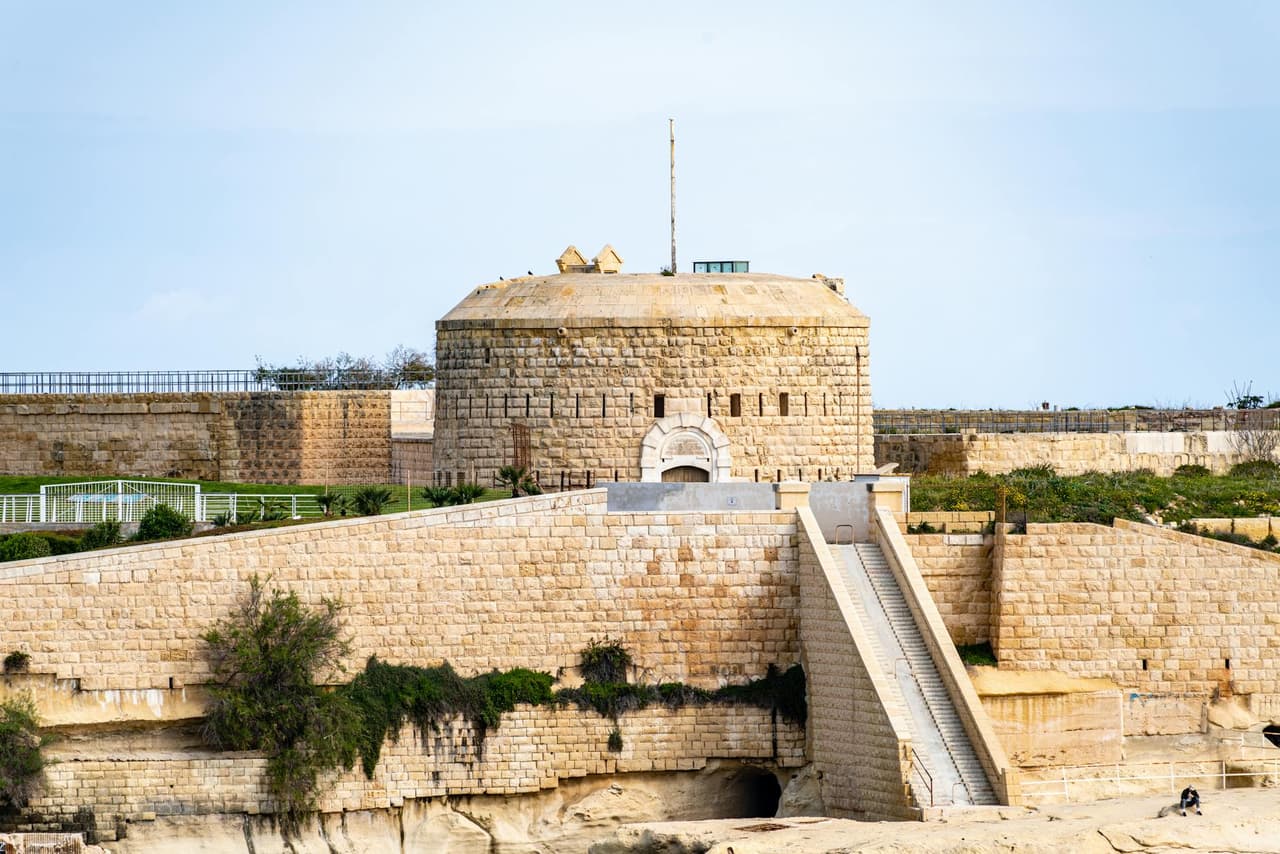 Fort Fincastle & Queen's Staircase Walking Tour | Nassau